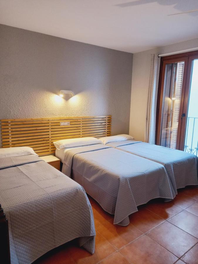 Hotel Acebo Plaza Mayor Jaca Buitenkant foto