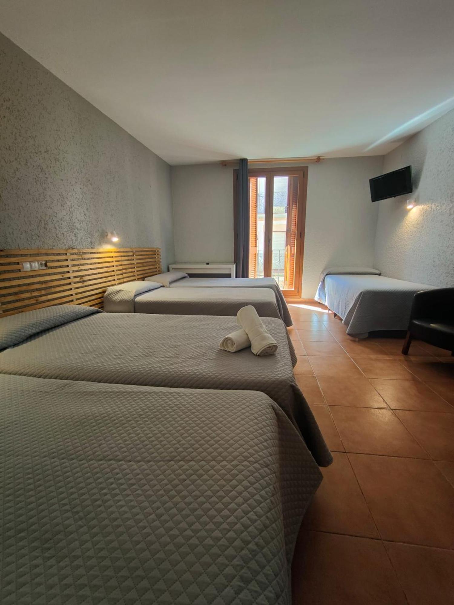 Hotel Acebo Plaza Mayor Jaca Buitenkant foto